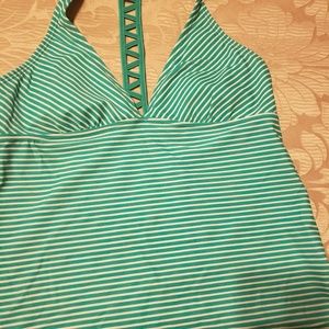 Athleta 2 peice top is large bottom is xl